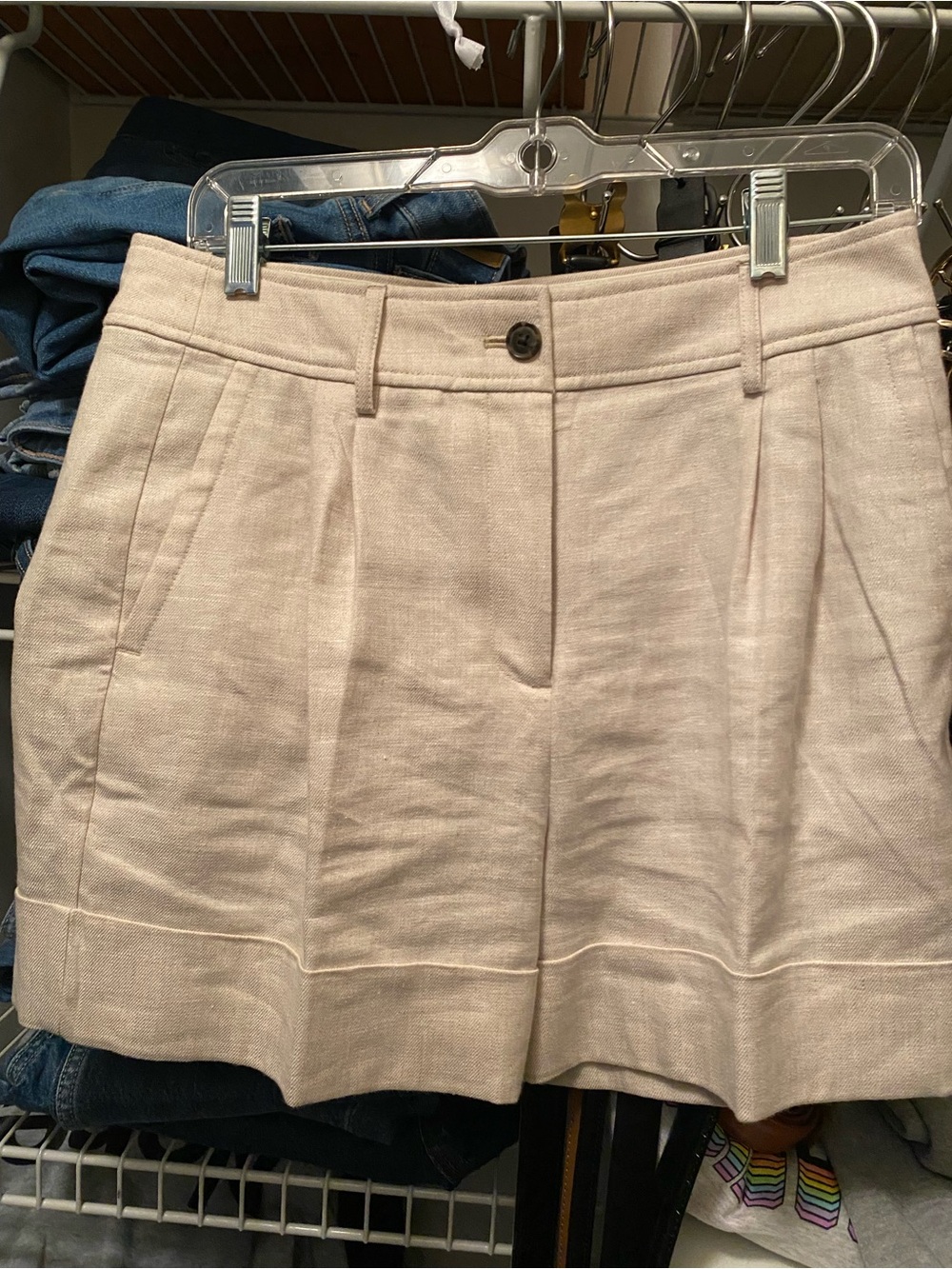 Classic beige linen High-Waist Pleated Women's Shorts